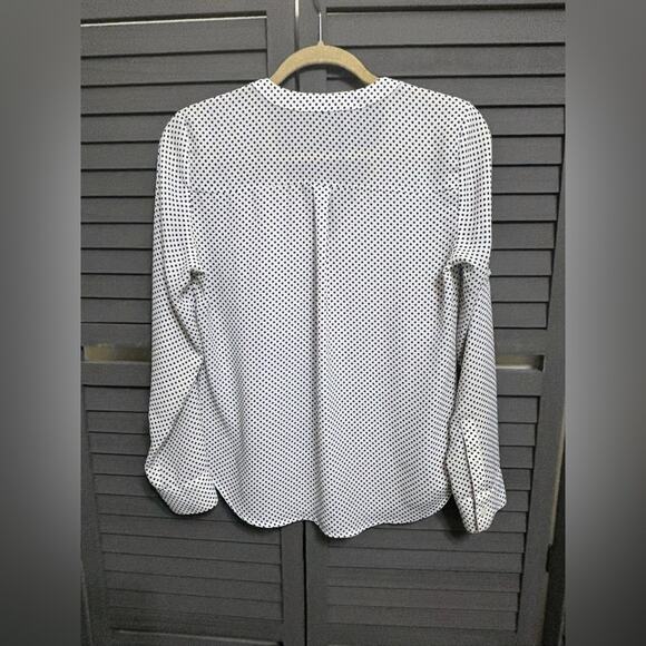 Express Women's Black and White Polka Dot Blouse. V-neck, Zipper Detail Size S - Picture 4 of 4